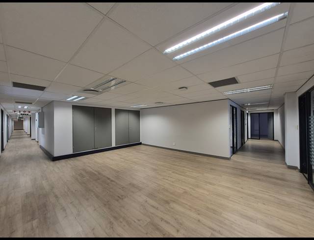 675M² OFFICE TO LET IN SANDTON CENTRAL